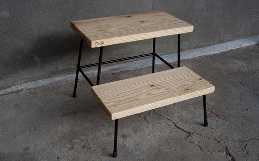 杉のステップスツール｜西粟倉村産杉×鉄脚 踏み台 日本製　E-mp-A11A