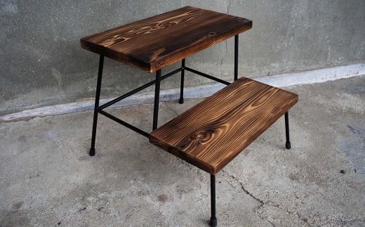 杉のステップスツール 焼き加工｜西粟倉村産杉×鉄脚 踏み台 日本製 E-mp-A12A