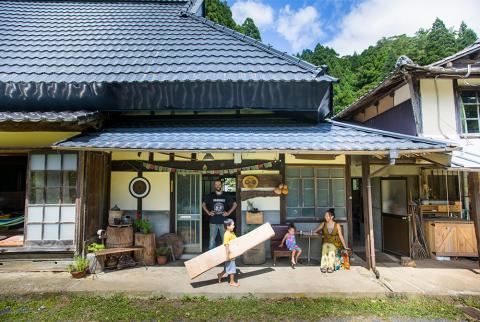 ケヤキのコーヒーテーブル一点もの E-mo-A08A