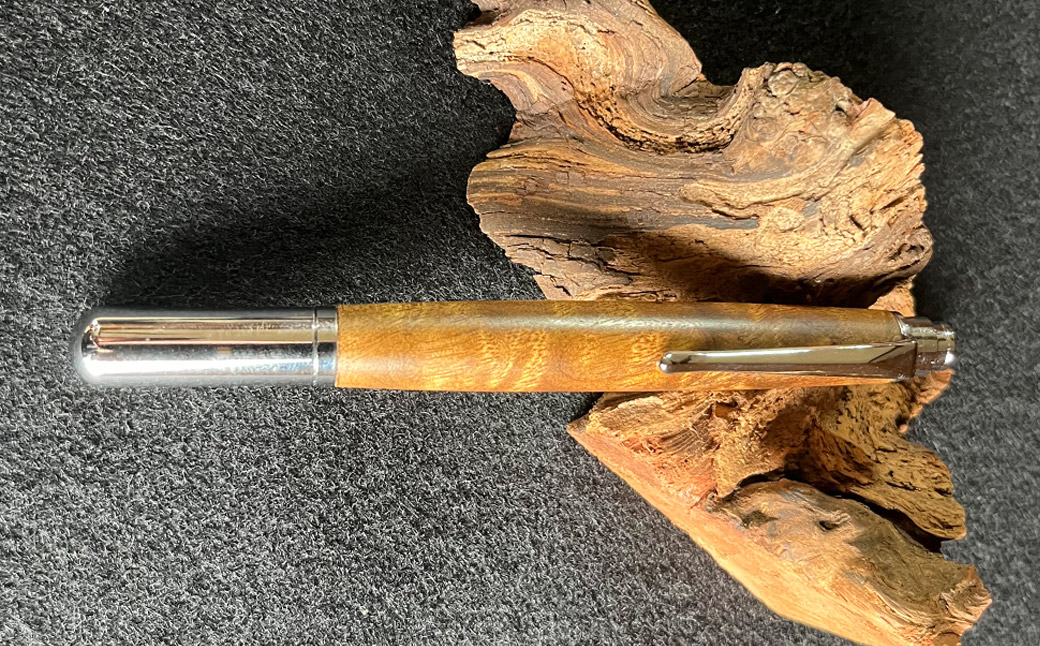 金糸楠の万年筆N