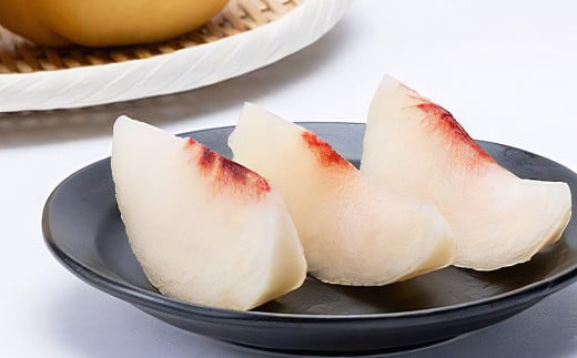 【先行予約】 しっかりした果肉と果汁たっぷりの岡山の白桃 ・ 恵白 1.5kg箱（約4個～6個） 【2025年9月上旬～2025年9月下旬発送予定】 ／ 桃 もも モモ はくとう めぐみはく 千曲白鳳 ちくまはくおう 川中島白桃 かわなかじまはくとう 交配種 果物 くだもの フルーツ デザート 冷蔵