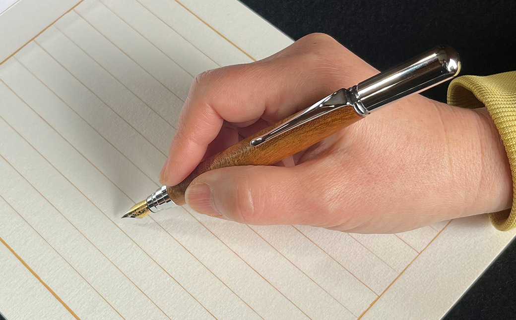 金糸楠の万年筆N