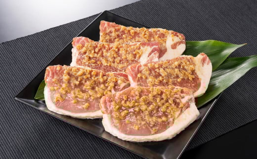 おかやまピーチポーク 金山寺味噌漬け 5枚 （約105g×5枚） 計約525g ／ ピーチポーク 豚肉 ポーク 豚ロース ロース ロース肉 肉 お肉 国産豚 国産豚肉 味噌漬け 味付き 味付き肉 惣菜 総菜 グルメ 加工品 加工食品 岡山県 美咲町 冷凍