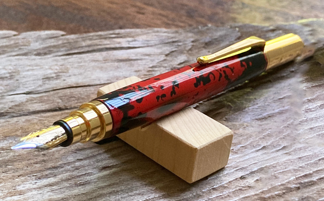 【ANA限定】 〔限定〕 虫食い （赤黒） 研ぎ出し 万年筆N（G）