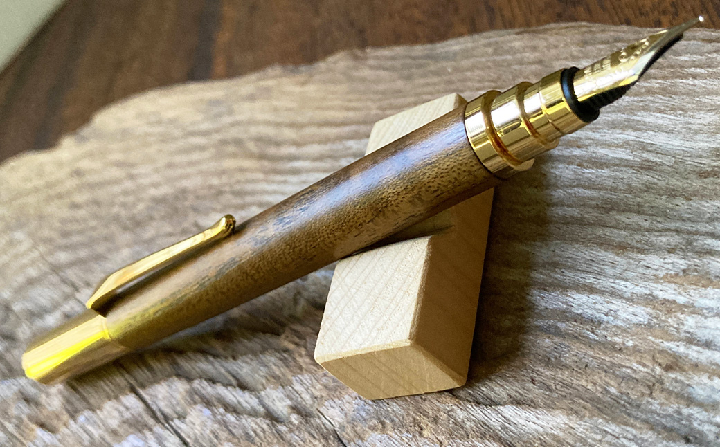 【ANA限定】 黄檗 （縮み杢） の万年筆N （G）