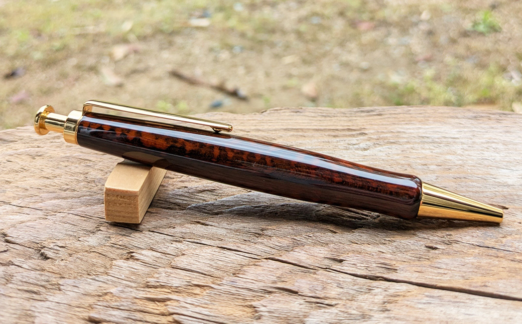 【ANA限定】 スネークウッド ･ グロス仕上げのノック式ボールペン