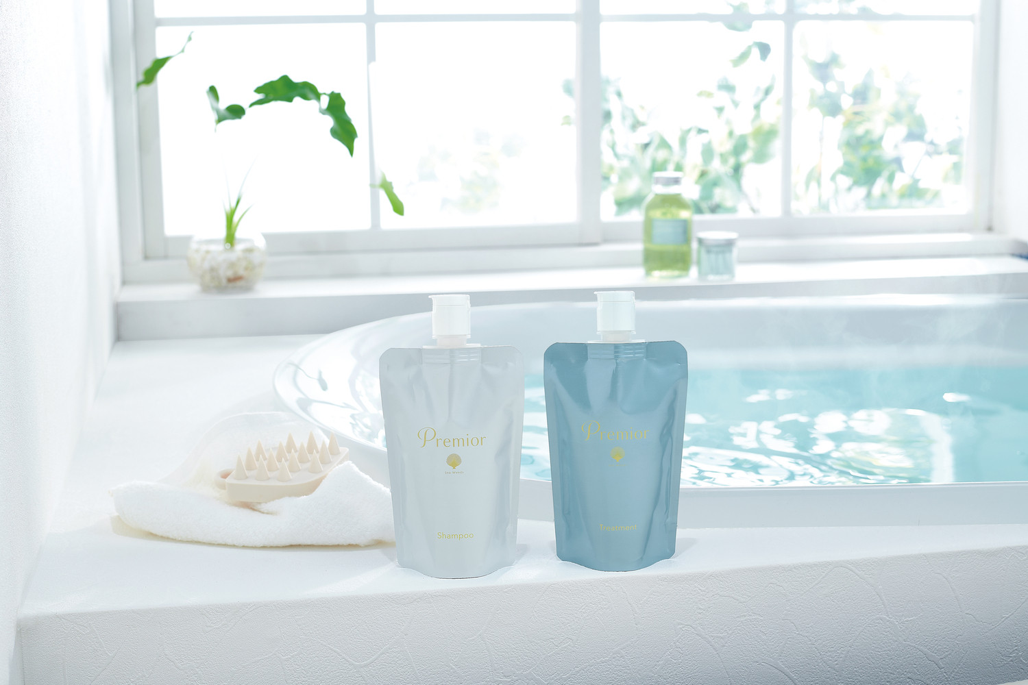 ＼年内発送／ ラサーナ プレミオール シャンプー・トリートメント・スカルプブラシ セット