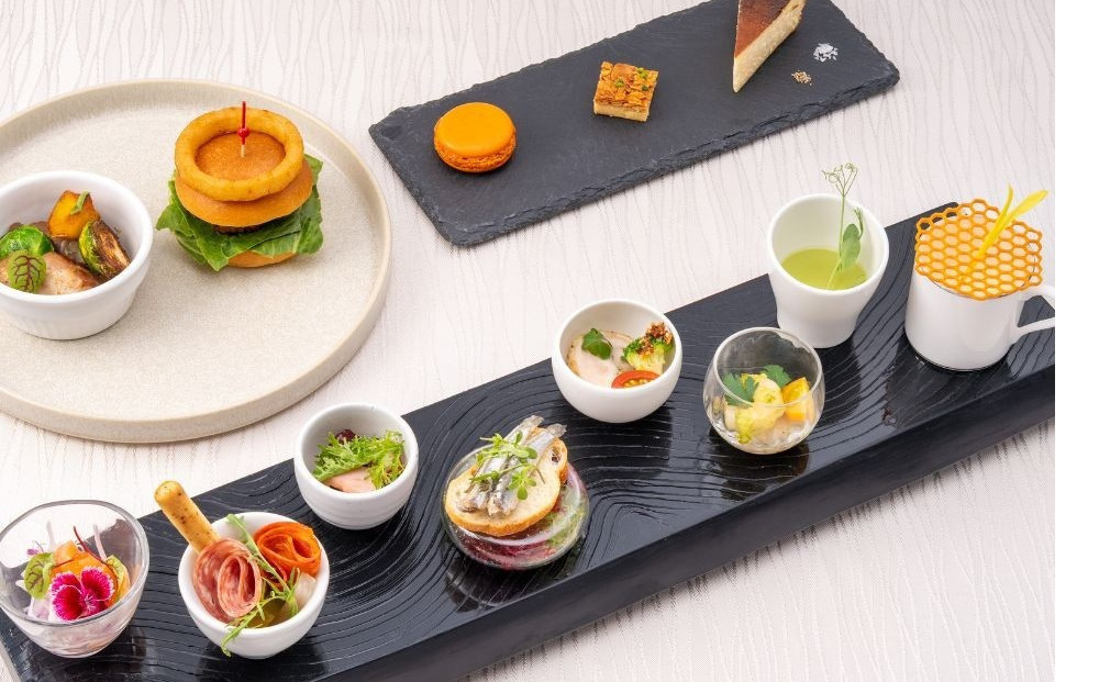 ランチペアお食事券　【33Fスカイダイニング リーガトップ】