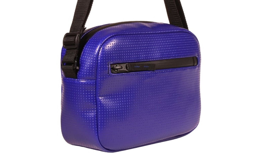 ＼年内発送／ショルダーバッグ/ ブルー M126