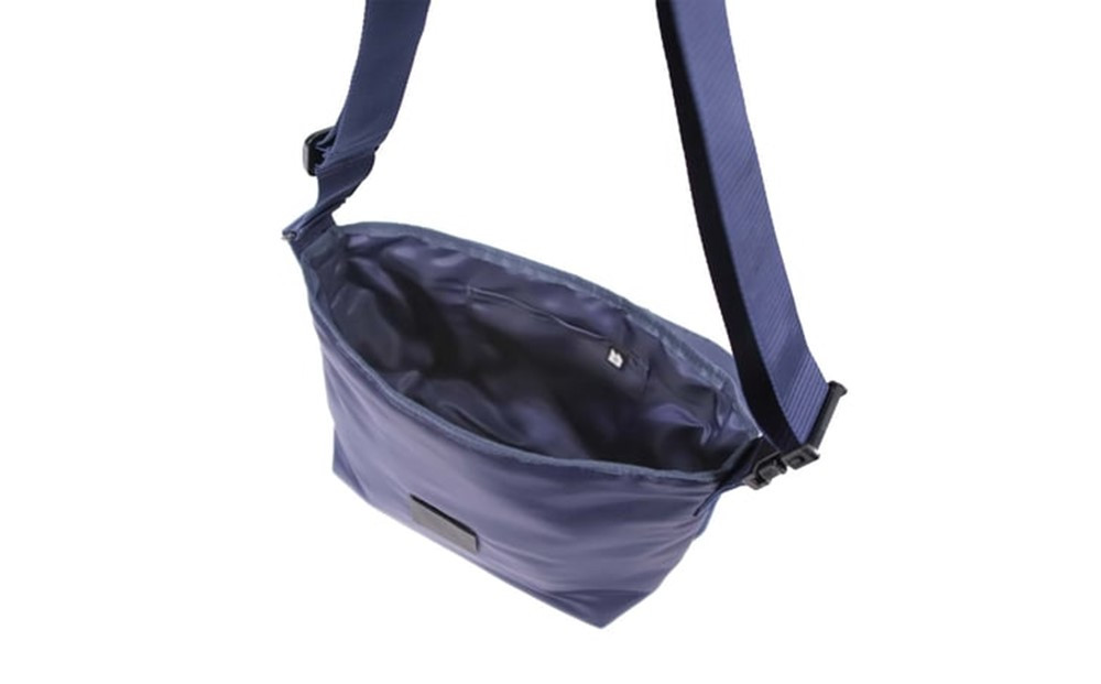 ＼年内発送／メッセンジャーバッグ S  MA-1/ネイビー F018S