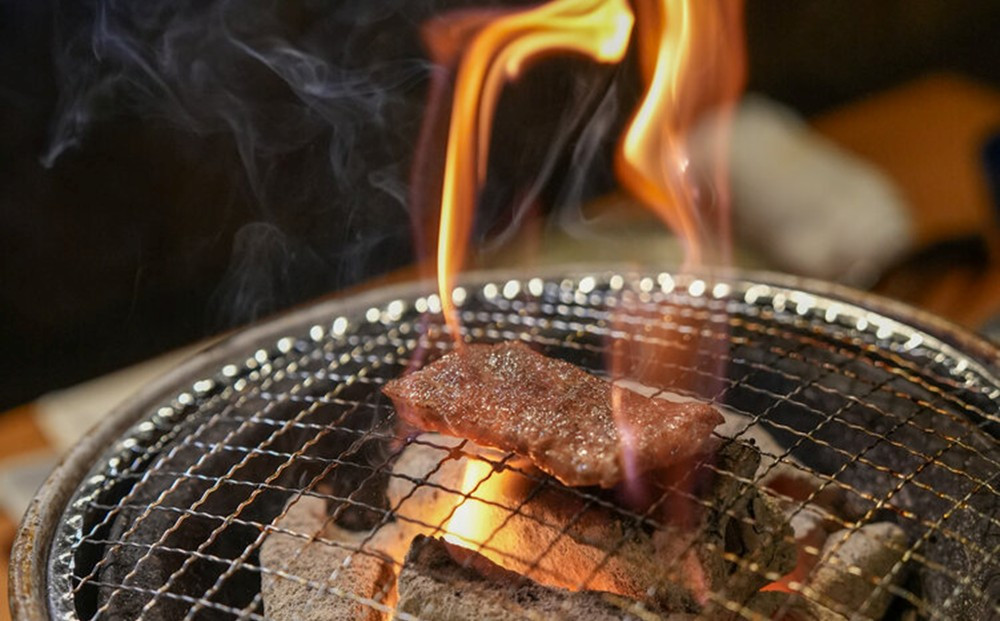 炭火焼肉　ごろう　流川店　ペア食事券　豪華コース
