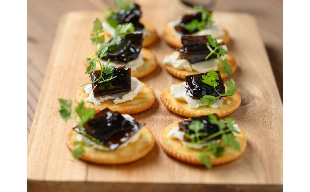 ＼年内発送／ヒロツク わさび昆布110g 10袋入