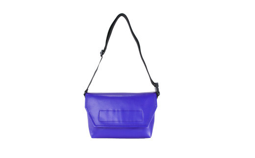 ＼年内発送／メッセンジャーバッグ S ブルー M003S