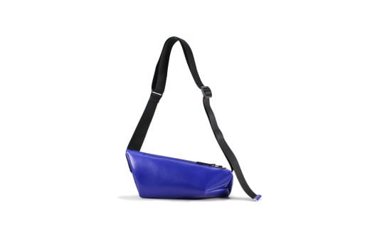 ＼年内発送／ボディーバッグ / ブルー M094