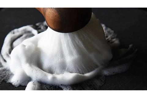 BEYOND　洗顔ブラシ・ソープカップセット