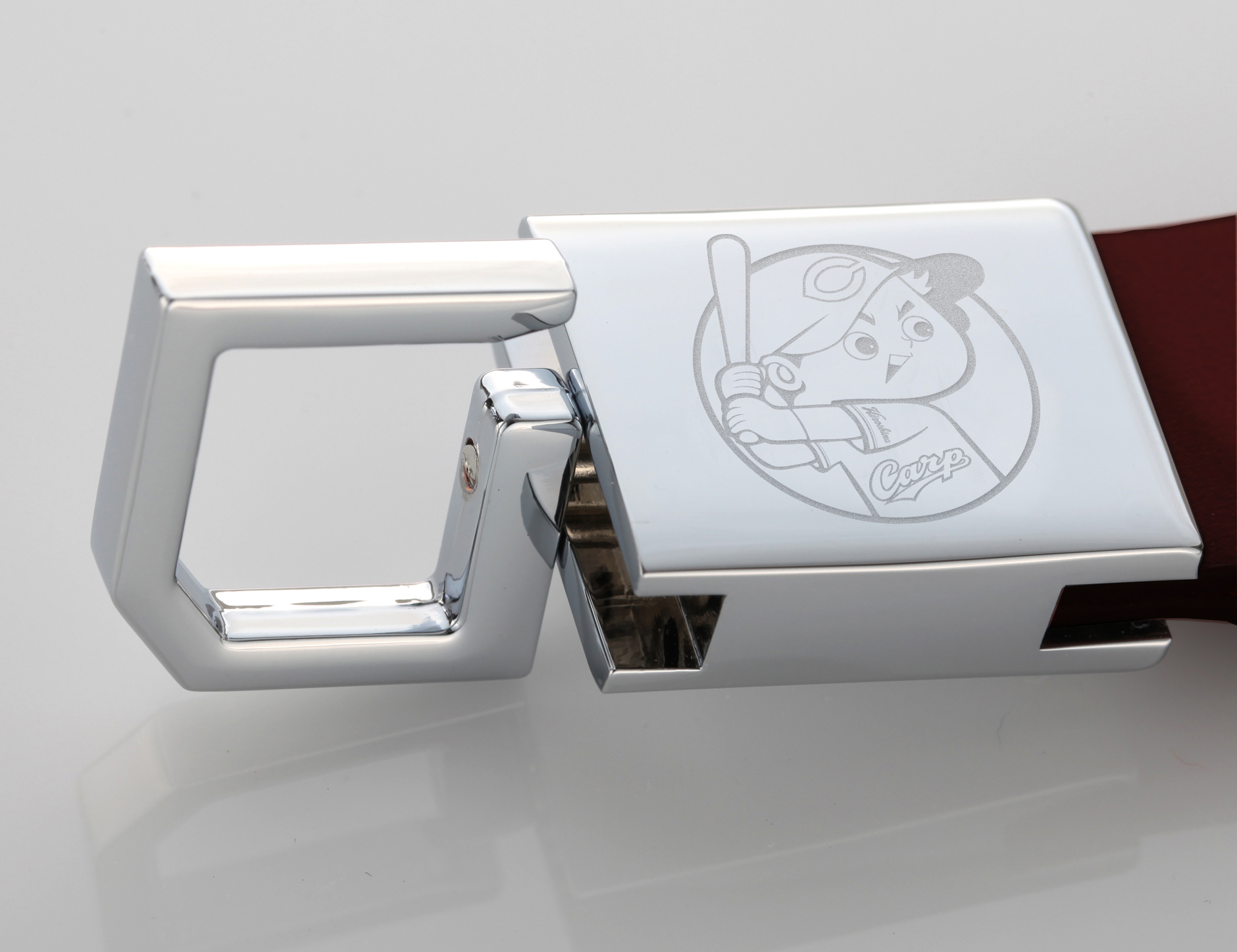 カープ牛革キーホルダー　ku186-004-r