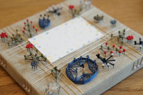 まち針ストリングアート「花束の贈り物」