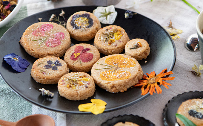 バンブーツアー ボタニカで美しく遊ぶコース ヴィーガンフラワークッキー製作とお野菜ランチコース ペアご利用券