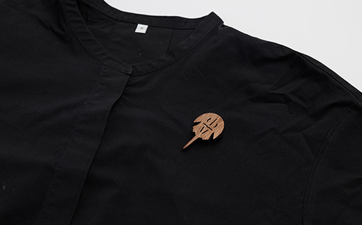 ブローチ　オジゾークリエイト　カブトガニブローチ 1個 ｜ 手作り 木製 ブローチ アクセサリー