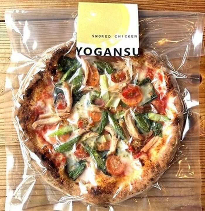 薪窯焼き冷凍「YOGANSU PIZZA」2枚セット（みはら神明鶏の燻製＆だいわれんこん）011003