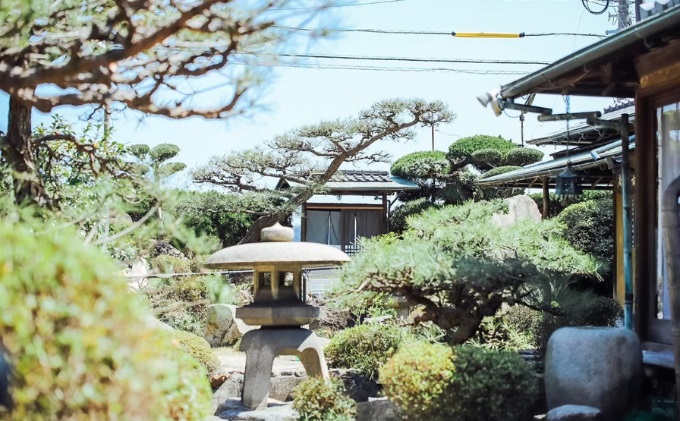 瀬戸内沿いの古民家カフェで楽しむ地元食材たっぷりのお食事チケット10,000円分 (1,000円×10枚) 食事券 古民家 カフェ むすび bettei 地元食材 瀬戸内 三原 広島 036004