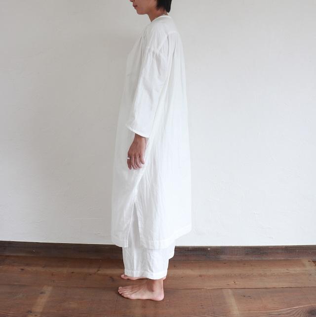 パジャマワンピース　柄：白【寝巻 オーガニック 肌に優しい ガーゼ ホワイト 国産 おすすめ 広島県 尾道市】