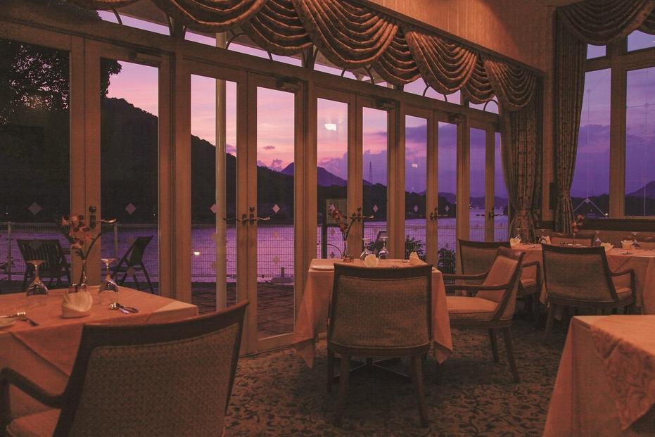 【瀬戸内のオーベルジュ　ナティーク城山】スイートルーム1泊2食付きペア宿泊券【券 人気 おすすめ】