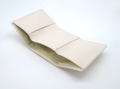 ★【限定20／ライトピンク】コンパクトウォレット【革工房いんのしま 牛革 財布】