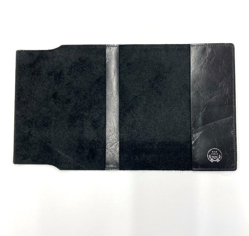 革工房いんのしま シワが楽しめる牛革ブックカバー新書本サイズ(色：黒)【文房具 雑貨 日用品 人気 おすすめ】