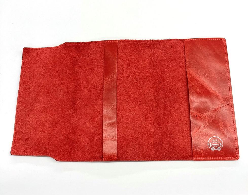 革工房いんのしま シワが楽しめる牛革ブックカバー新書本サイズ(色：赤)【文房具 雑貨 日用品 人気 おすすめ】