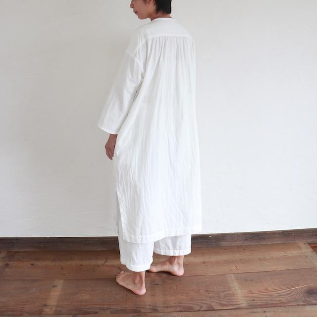 パジャマワンピース　柄：白【寝巻 オーガニック 肌に優しい ガーゼ ホワイト 国産 おすすめ 広島県 尾道市】