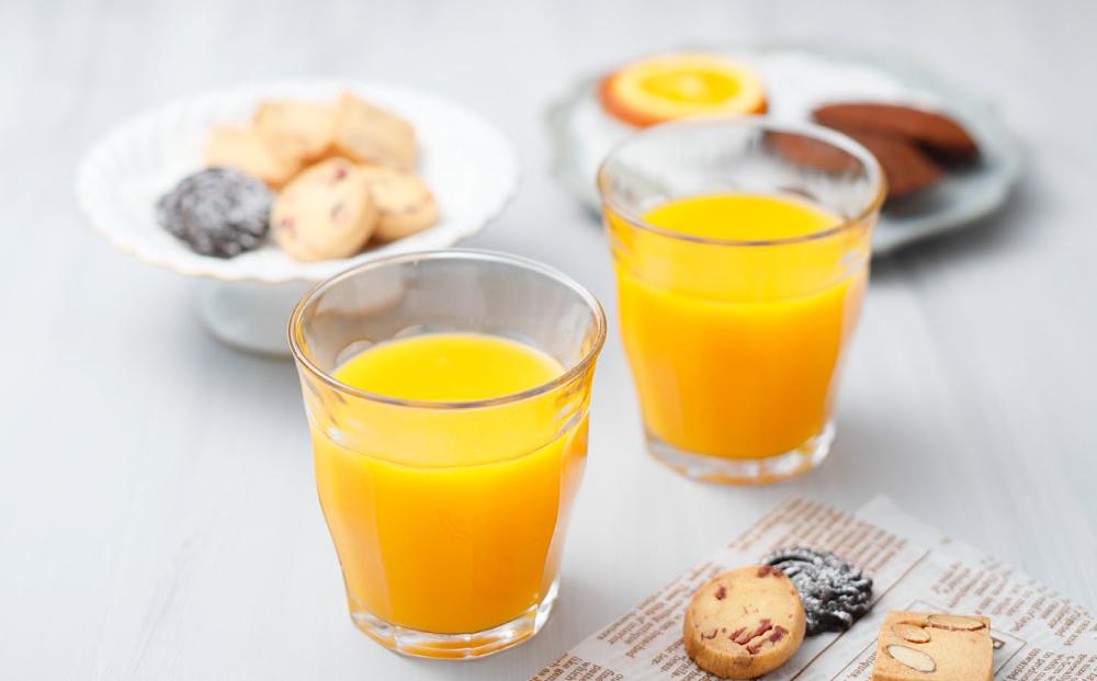 もりの農園のドルチェみかんで作った”自慢の”みかんジュース 2本 化粧箱【無添加 100％ ストレート】2025年12月中旬〜発送予定