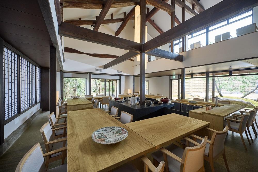 Azumi Setoda 利用券（宿泊）30,000円相当分【旅館 旅行 トラベル チケット クーポン 1年間有効 ギフト 日本建築 旧堀内邸 伝統 大浴場 銭湯 瀬戸内海 しまなみ 瀬戸田 広島 尾道市】