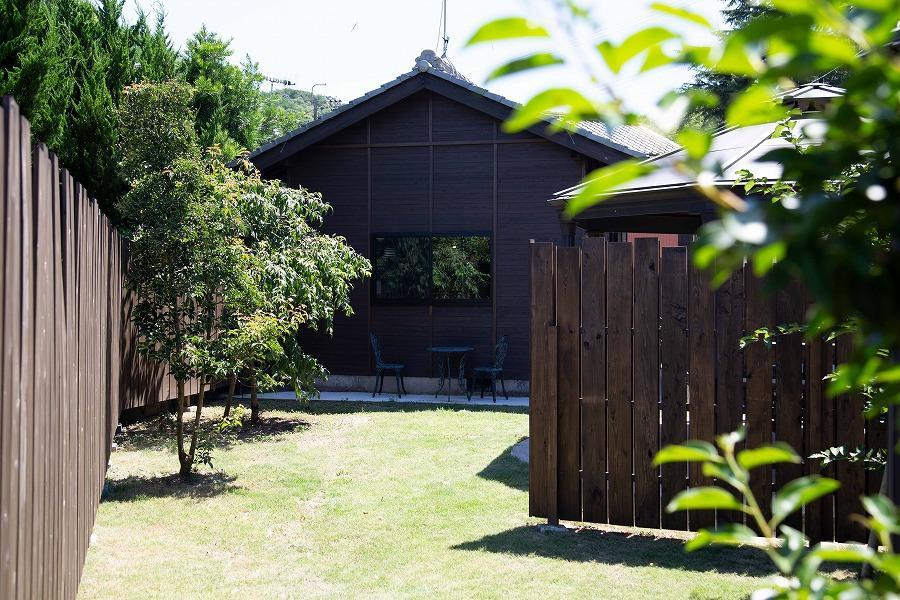 瀬戸内の離島・百島の宿　ヒトツルHitotsuru in Setouchi「離れ」2名様ご宿泊券（1泊2食付）【宿泊券 宿泊 旅行 トラベル クーポン ペット可 おすすめ 広島県  尾道市】