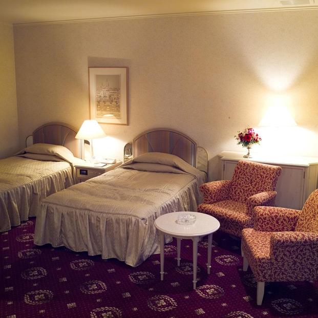 【瀬戸内のオーベルジュ　ナティーク城山】DXツインルーム1泊2食付きペア宿泊券【券 人気 おすすめ】