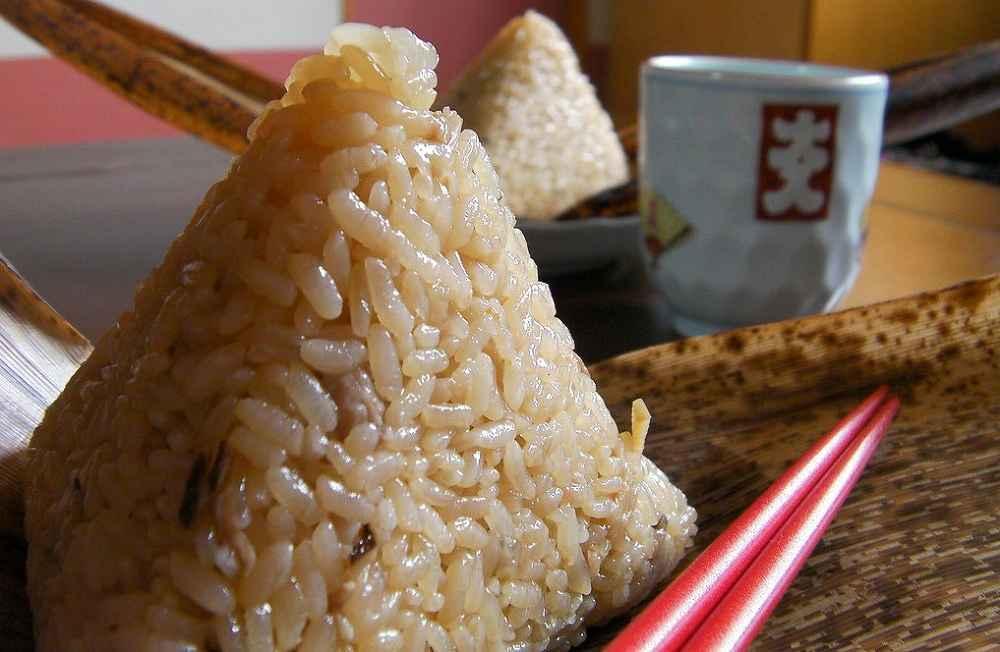 一楽のちまき10個入り【ふるさと 納税 支援 ちまき おこわ 名産 特産 お取り寄せ ご当地 名産品 特産品 支援品 尾道市】