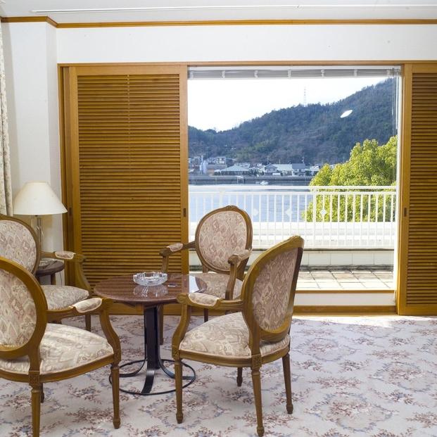 【瀬戸内のオーベルジュ　ナティーク城山】スイートルーム1泊2食付きペア宿泊券【券 人気 おすすめ】