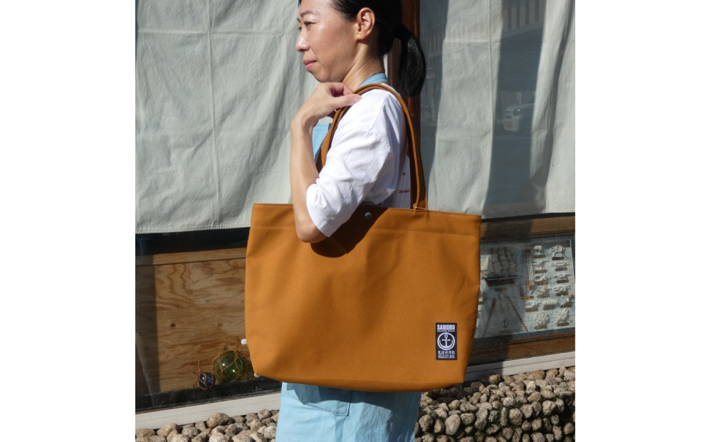 TR-B4肩掛けトート（Ｂ4対応）キャメル［尾道 帆布鞄 彩工房］