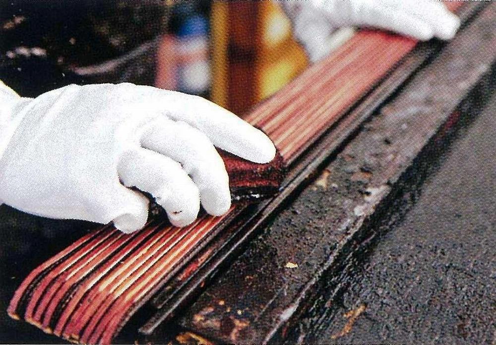 ★(金具タイプE)革工房いんのしま牛革一枚革ベルト【色:チョコ】 M寸【雑貨 日用品 人気 おすすめ】