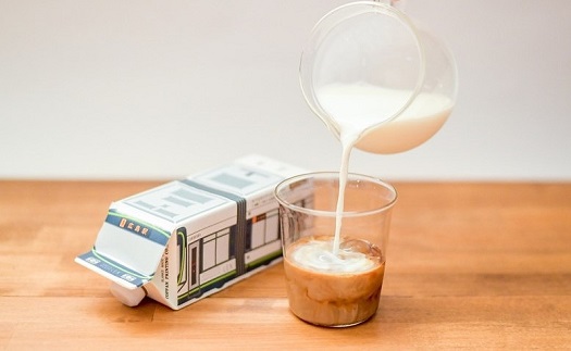 【年内発送】【広島電鉄とのコラボ】広電カフェオレベース 4本 (2種類 各2本)どちらも加糖&カフェインレス)スペシャルティコーヒー【コーヒー 珈琲 カフェオレ COFFEE ブレンド 広電電鉄 加糖 カフェインレス スペシャルティコーヒー】