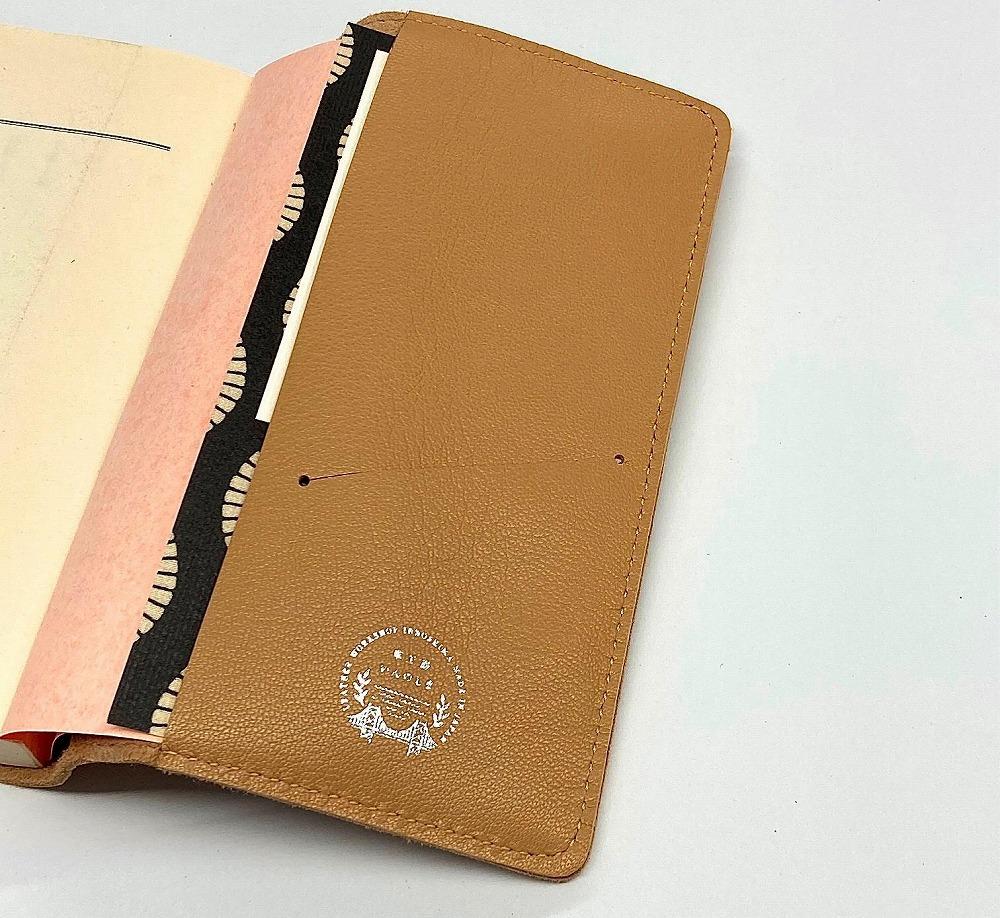 革工房いんのしま山羊革(ゴート)ブックカバー文庫本サイズ(色:ベージュ)【レザー 小物 ギフト 贈り物 プレゼント 人気 おすすめ 広島県  尾道市】
