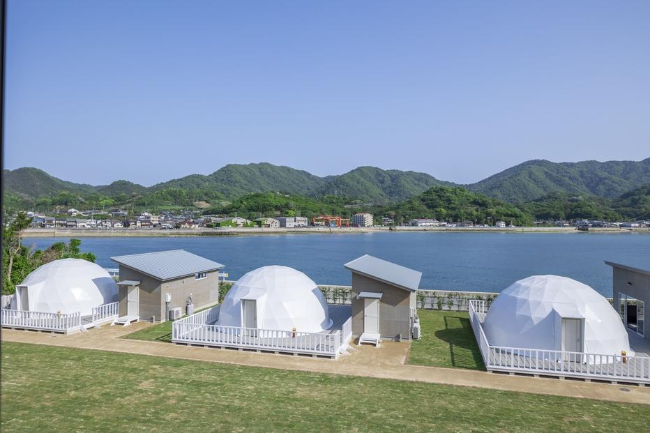 グランヴィレッジ瀬戸内しまなみ　グランピング宿泊ギフト券（9000円分）【宿泊券 旅行 クーポン チケット トラベル しまなみ海道 リゾート グランピング 広島県 尾道市】