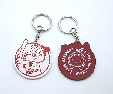 カープ×はっさくんコラボキーリング　 赤・白各1個【革工房いんのしま カープ はっさくん 牛革 キーリング】