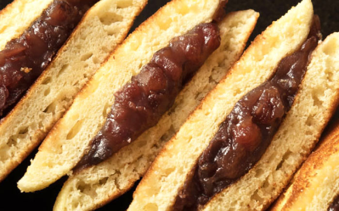 【年内発送】お菓子 虎焼&大人の虎焼10個入 お菓子 和菓子 スイーツ どら焼き セット おかし おやつ ギフト 広島県福山市/株式会社虎屋本舗 [BADH011]