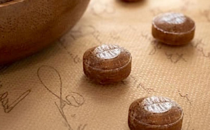 お菓子　保命丸（ハーブ入り保命酒あめ） 個包装 1袋80g×10袋 広島県福山市/八田保命酒舗 食品 飴 あめ のど飴 キャンディー [BAET001]