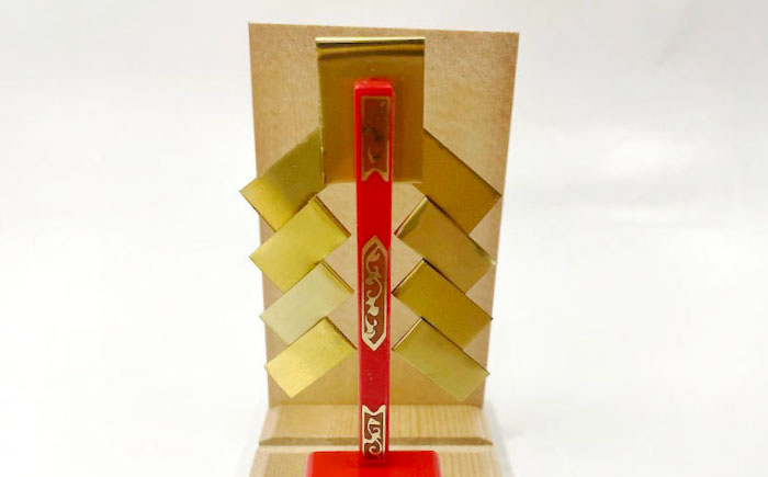 神棚・金幣付き赤 御札立てショート 小林商事/広島県福山市 御札立て お札立て 神棚 モダン神棚 省スペース 桧 ひのき 木製 一人暮らし マンション 事務所 オフィス 御札 宮大工 [BAEA024]