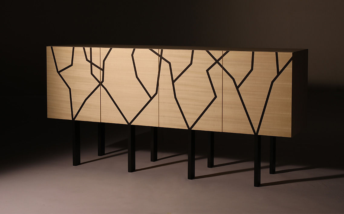 Fantastique Cabinet Dark