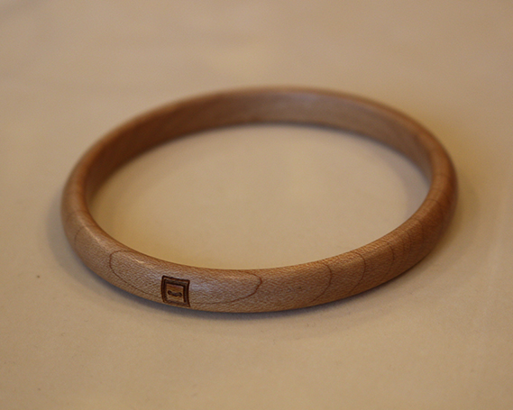 SHINBEY　バングル　ナチュラル　L