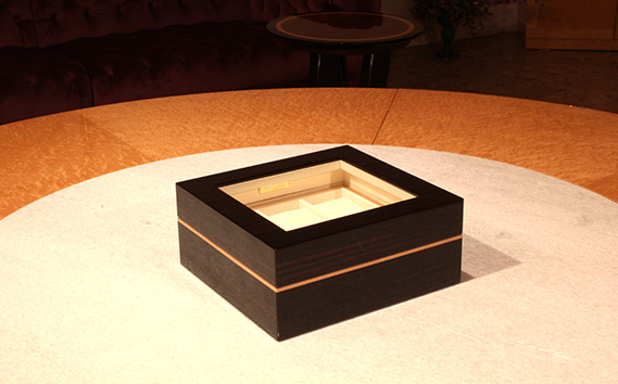 クリスタル時計ケースNo.10