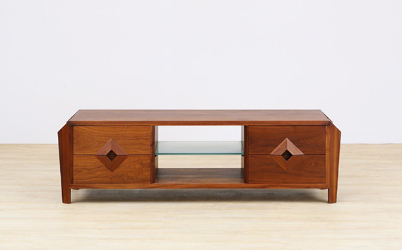 （CH）AUTHENTICITY TV BOARD D S